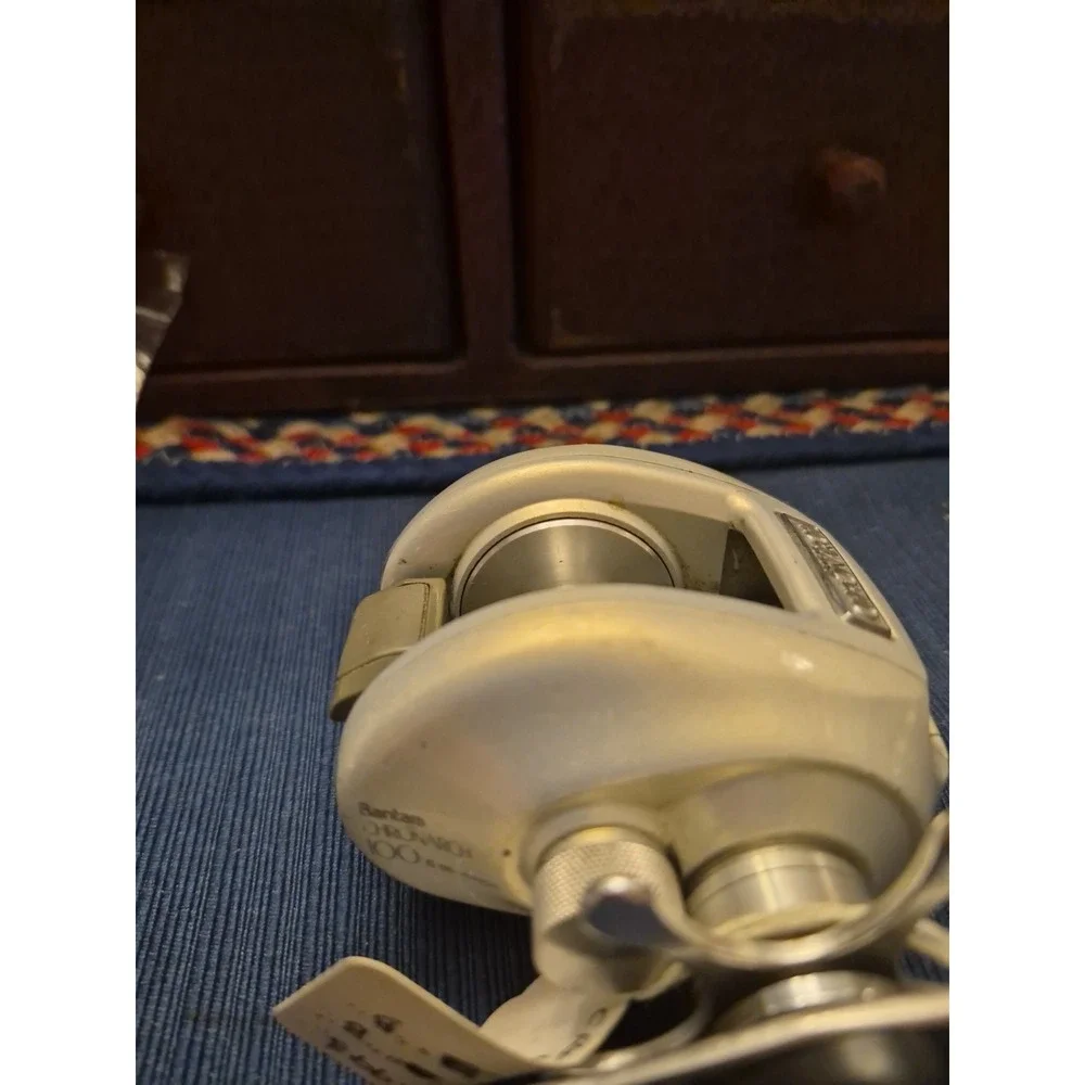 SHIMANO CHRONARCH BANTAM 100 Fishing Reel